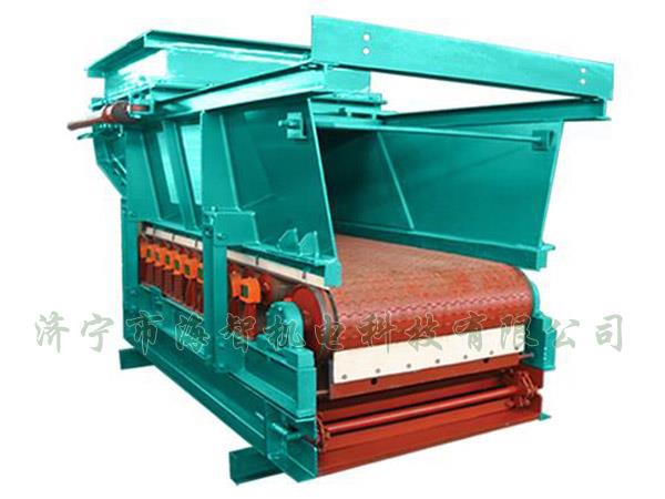 帶式（甲帶）給料機(jī)具有運(yùn)行平穩(wěn)、節(jié)能、環(huán)保等優(yōu)點(diǎn)